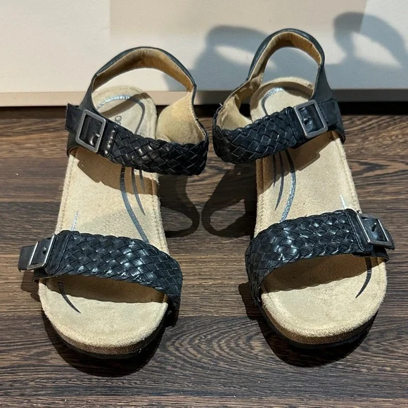 Aetrex Black Woven Wedge Sandals (SIZE: USA 10) - Picture 5 of 13